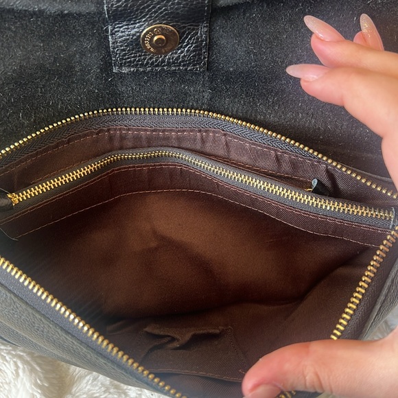 AUTHENTIC PRADA BAG - Picture 5 of 7